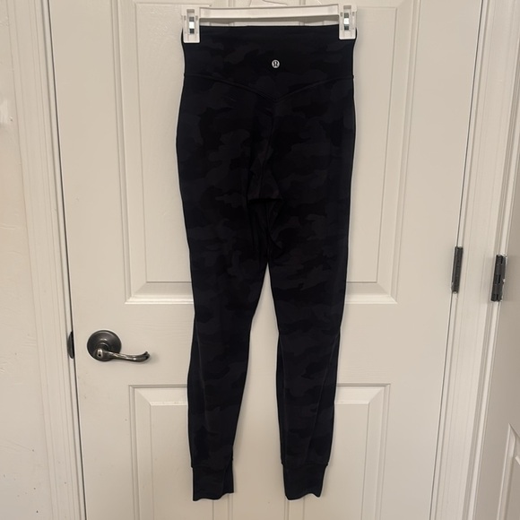 Lululemon Align Jogger 28" in Heritage 365 Camo Deep Coal Multi - Picture 4 of 6